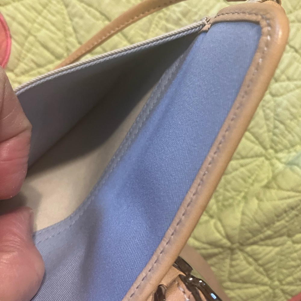 COACH  Wristlet-Sized Multi-Purpose Handheld Multi-Use Wristlet - Picture 5 of 5